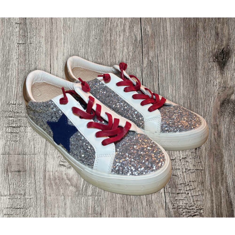 Vintage Havana silver glitter limitless sneakers. Size 8